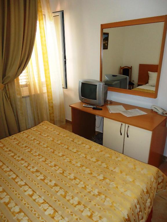 Hotel Pelikan Вирпазар Номер фото